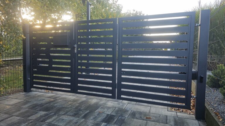Tore mit Integrierter Pforte 20241011 173109 1